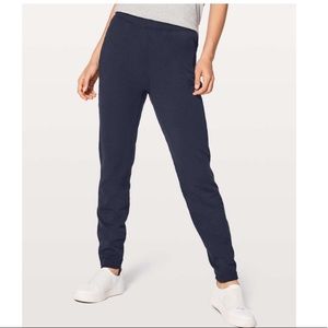 Lululemon Free to Roam Jogger Midnight Navy
